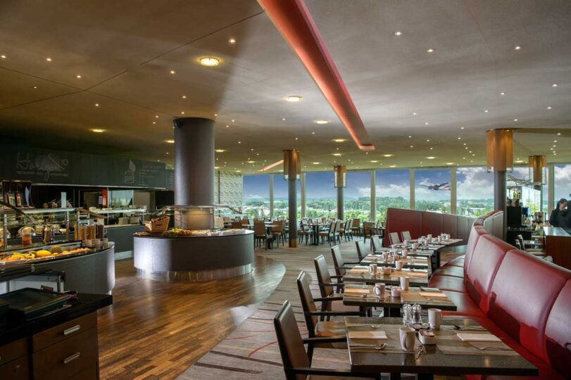 Hotel Hilton Zürich Airport Restaurantbereich mit neuen Elektroinstallationen